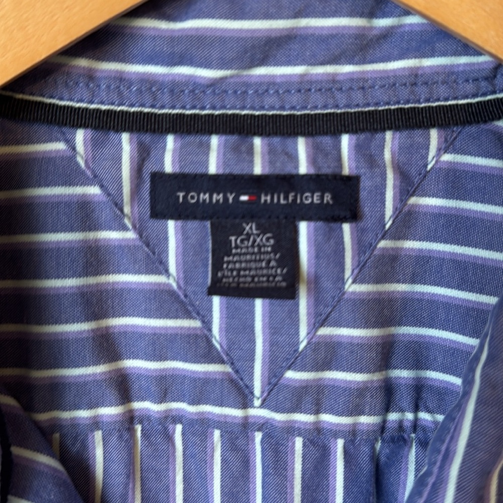 Tommy Hilfiger BLue & White Striped Button-Up Short Sleeve Shirt - Picture 10 of 13